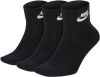 Nike Sportswear Sokken EVERYDAY ESSENTIAL ANKLE SOCKS(3 pair)(set, 3 paar ) online kopen