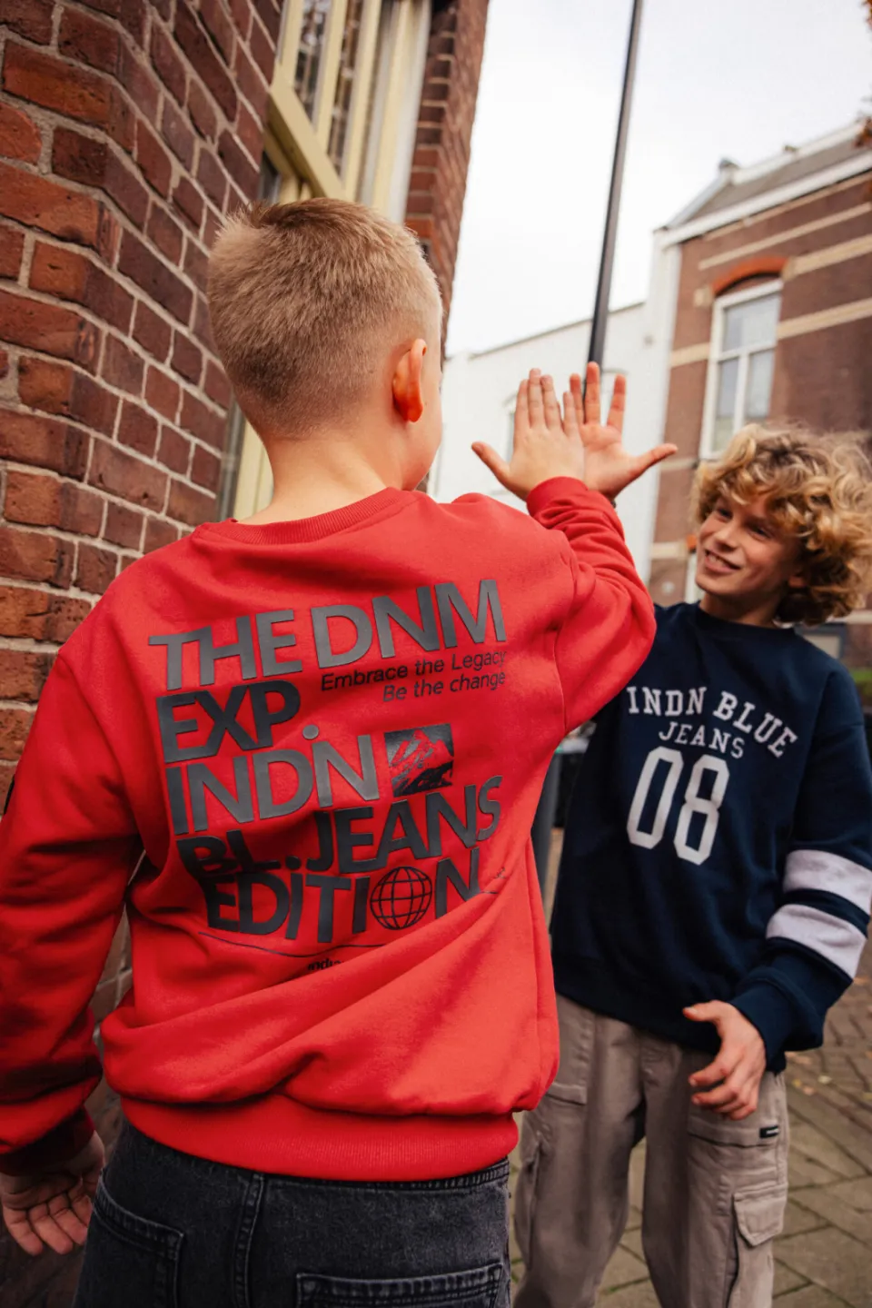 Indian Blue Jeans oversized sweater met backprint - rood, foto 4