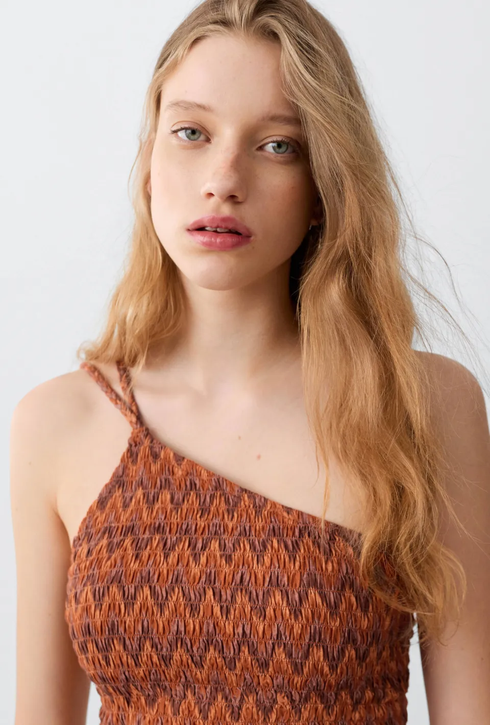 Mango cropped top met smockwerk en print donkeroranje donker oranje/bruin, foto 4