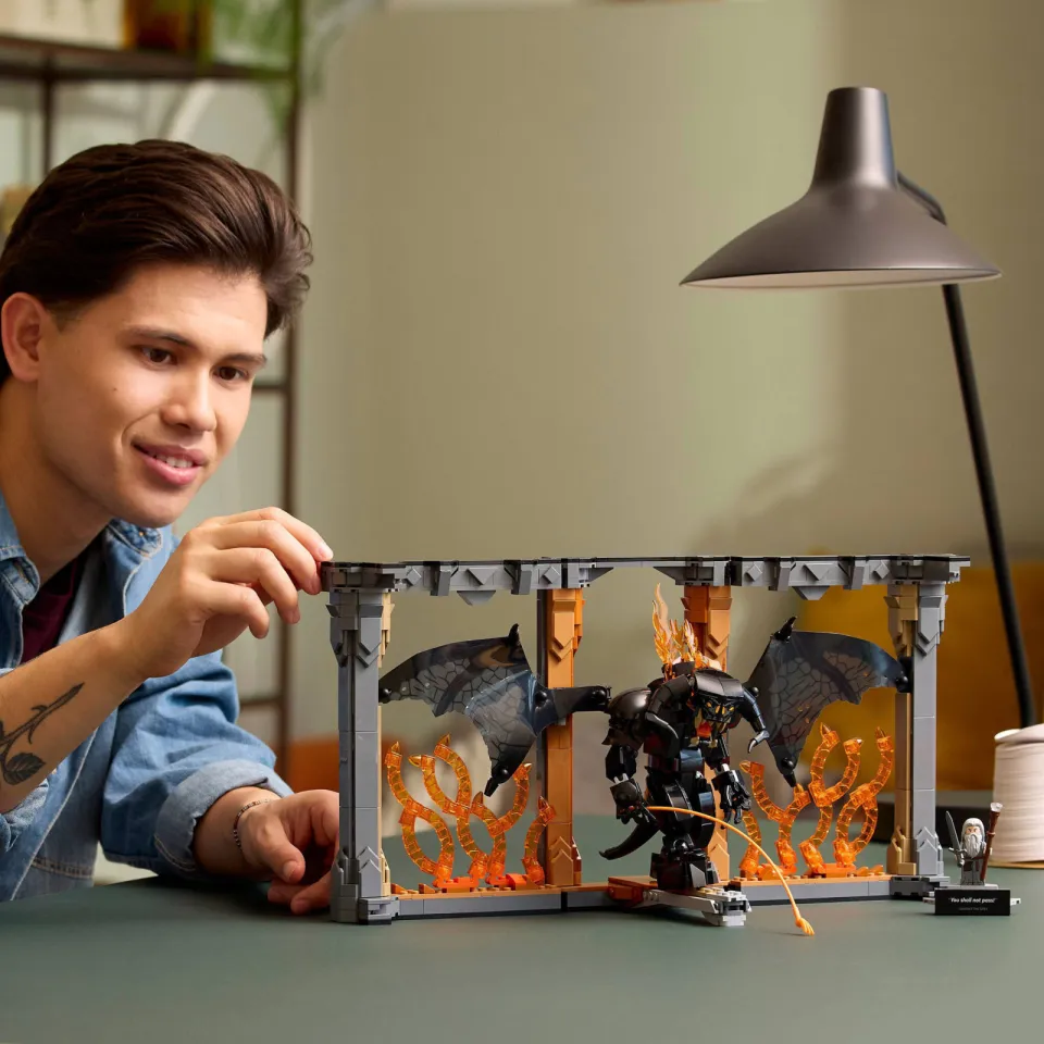 Lego Icons Boekensteun: The Lord of the Rings – Balrog Set 10367, foto 2