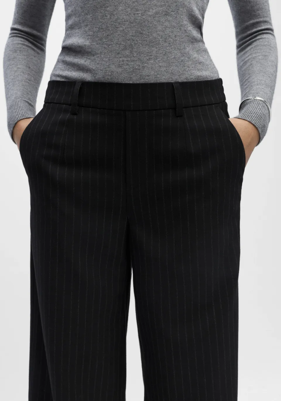 Object wide leg pantalon met krijtstreep OBJLISA zwart/ grijs, foto 4