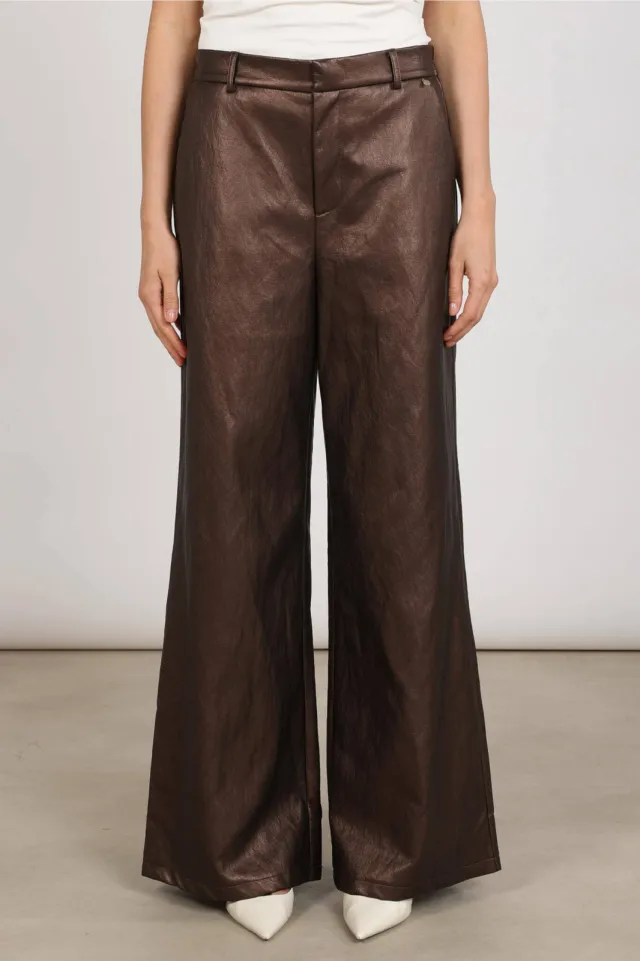 NUKUS imitatieleren wide leg broek - donkerbruin, foto 3