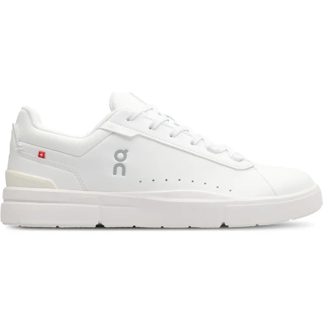On THE ROGER Advantage sneaker wit White
