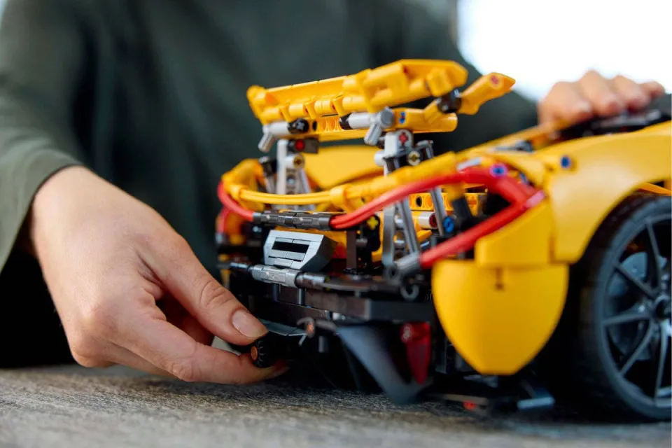 Lego Technic McLaren P1 hypercar Bouwpakket voor Volwassenen, Modelauto Decoratie Set 42172 geel, foto 7