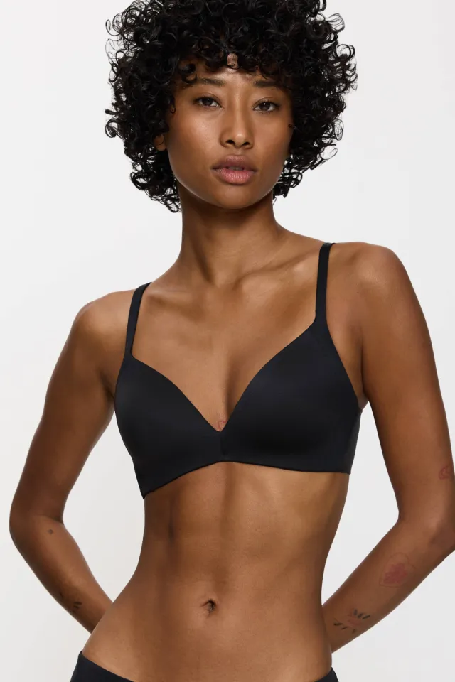 Triumph Body Make-Up Soft Touch voorgevormde bh zonder beugel zwart