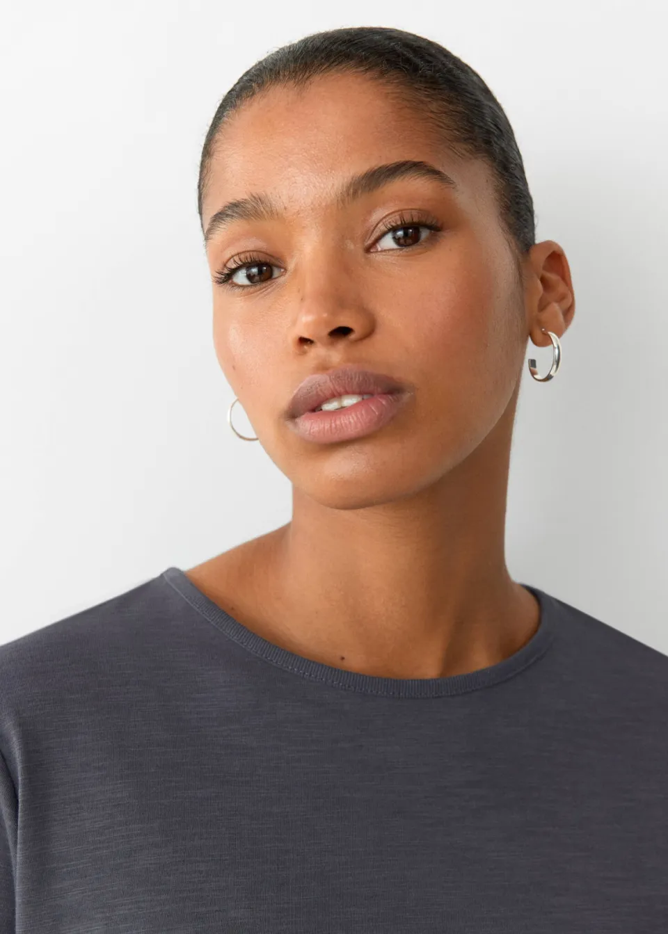 Mango TEEN longsleeve met smockwerk - antraciet, foto 5