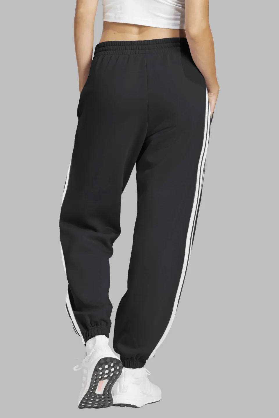 Adidas Essentials 3-stripes cuffed joggingbroek zwart, foto 4
