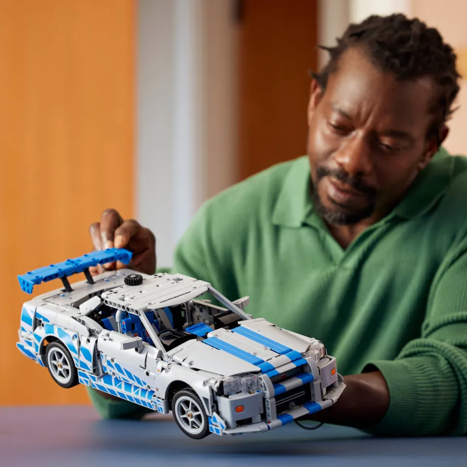 Lego Technic 2 Fast 2 Furious Nissan Skyline GT-R (R34) Auto 42210, foto 3