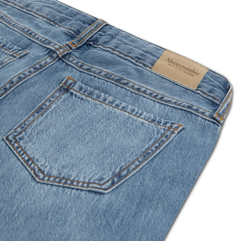 Abercrombie & Fitch baggy jeans met borduursels - middelblauw medium blue denim, foto 3