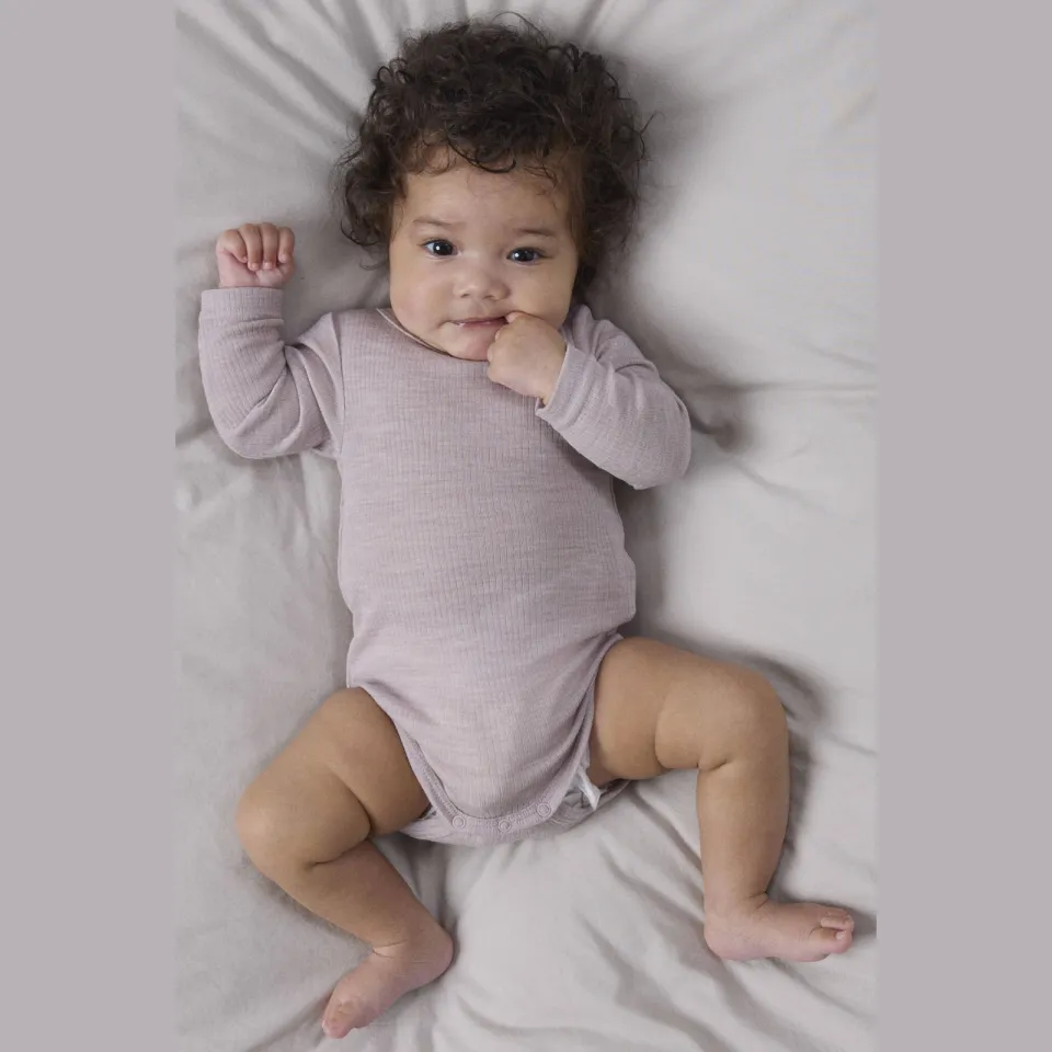 NAME IT BABY wollen romper - lila