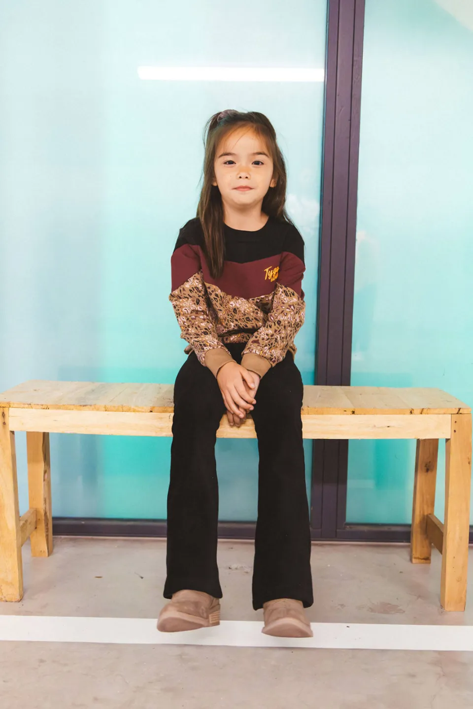 TYGO & vito fluwelen flared broek zwart