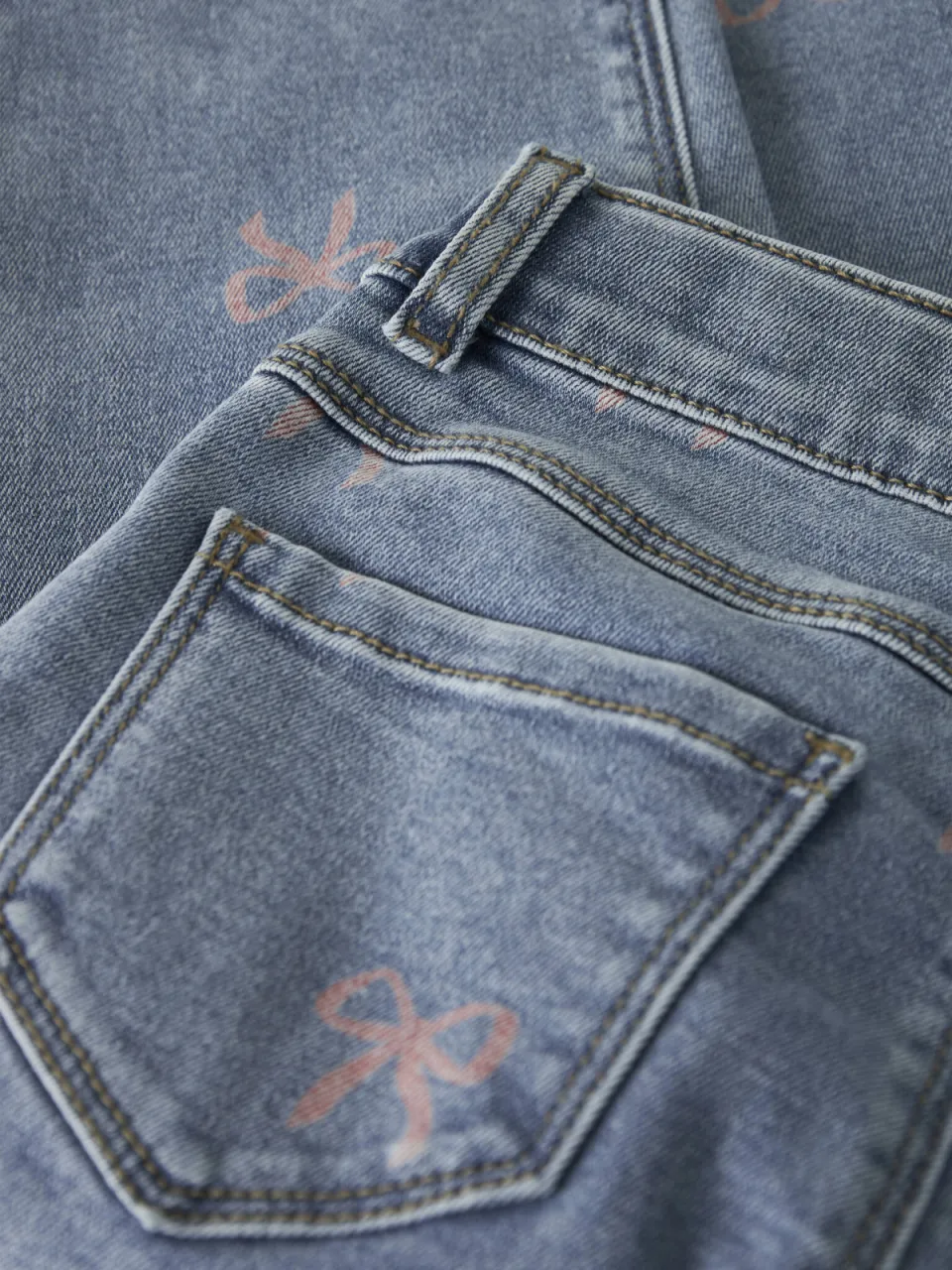NAME IT MINI mom jeans NMFBELLA met strikjes medium blue denim, foto 6