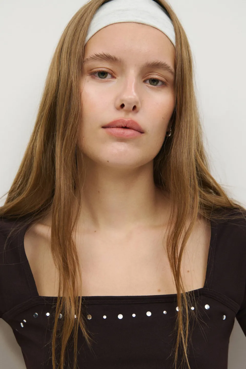 Mango TEEN T-shirt met studs bruin, foto 5