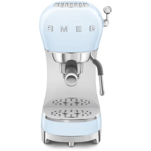 Smeg ECF02PBEU espressomachine pastelblauw