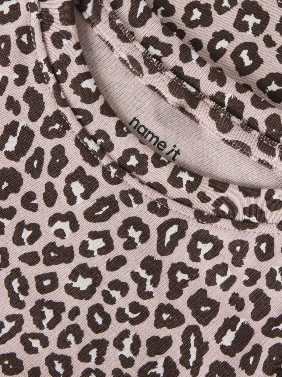 NAME IT MINI rechtvallende longsleeve met panterprint lila, foto 4