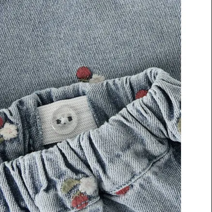 Lil' Atelier MINI loose fit gebloemde jeansshort mediumblauw medium blue denim, foto 3
