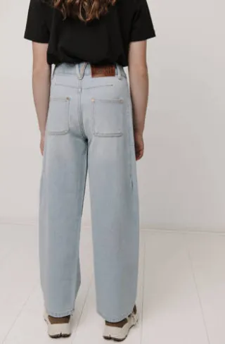 Frankie&Liberty low waist barrel jeans light blue denim Blauw Effen