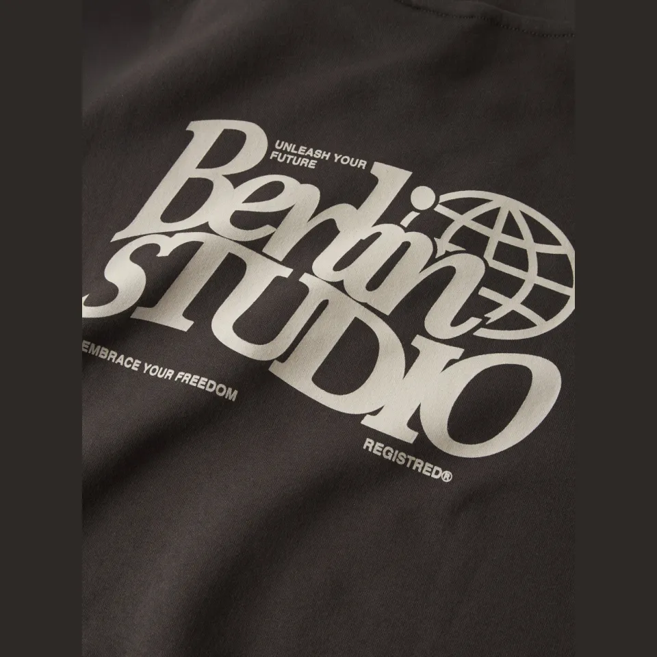 LMTD hoodie met backprint - donkerbruin, foto 4