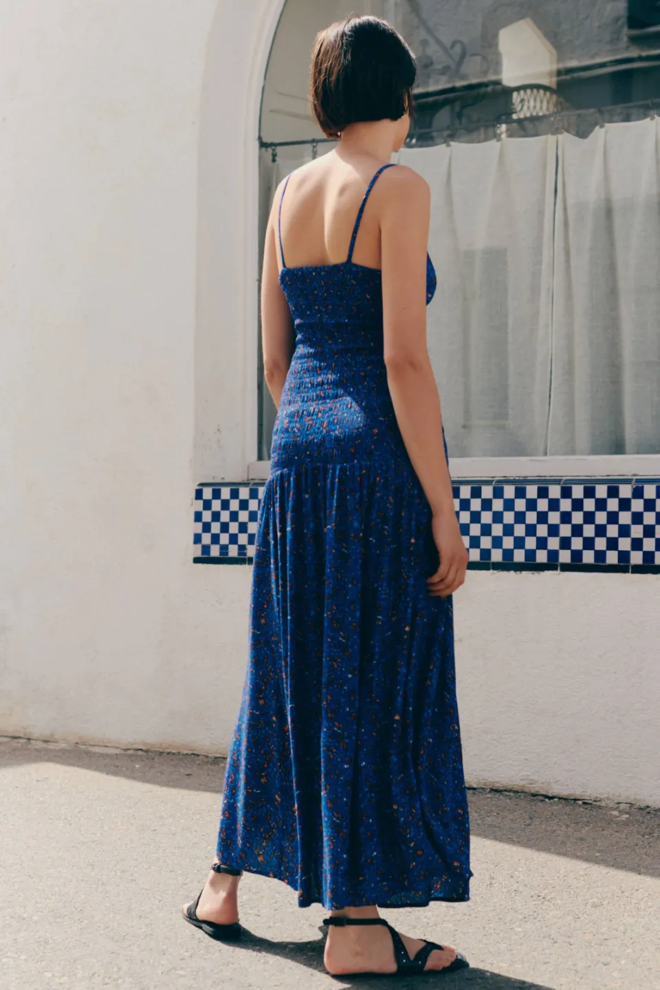 Mango maxi jurk met print en smockwerk marineblauw, foto 6
