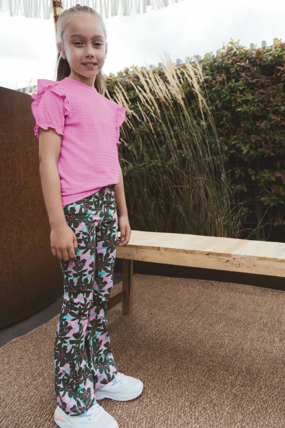 TYGO & vito flared broek bloemenprint olijfgroen/roze, foto 4