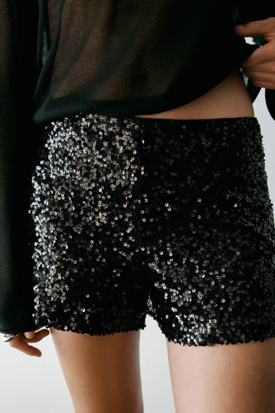 Mango TEEN casual short met pailletten - zwart, foto 6