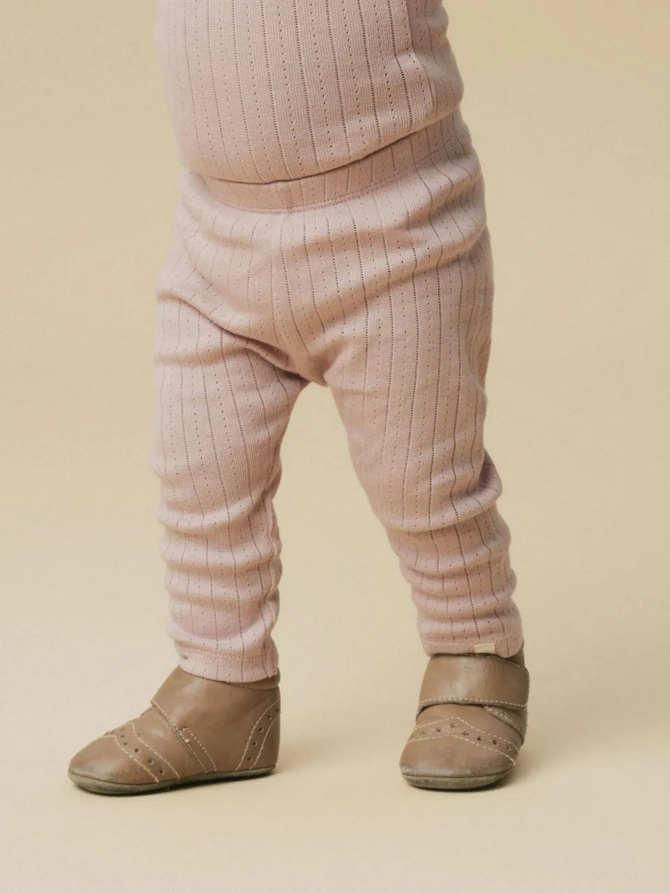 Lil' Atelier BABY slim babybroek lichtroze, foto 4
