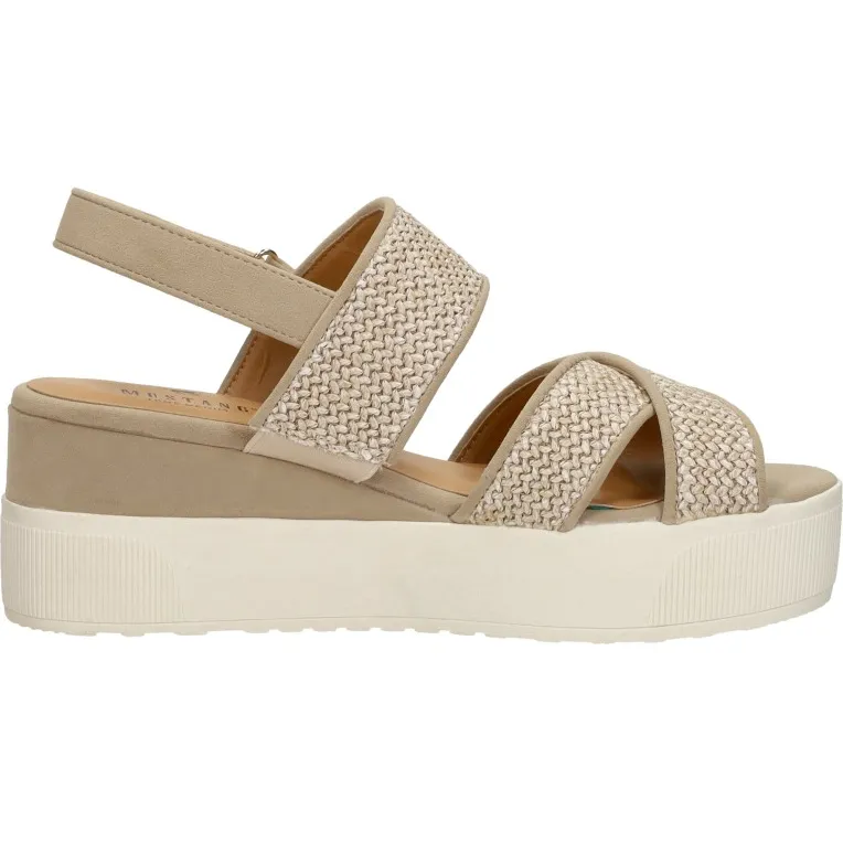 Mustang sandalen met sleehak beige