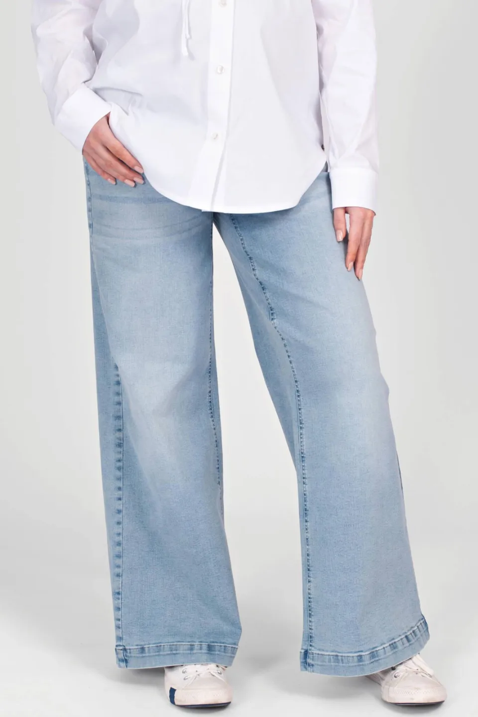 LOVE2WAIT zwangerschaps wide leg jeans light blue denim, foto 6