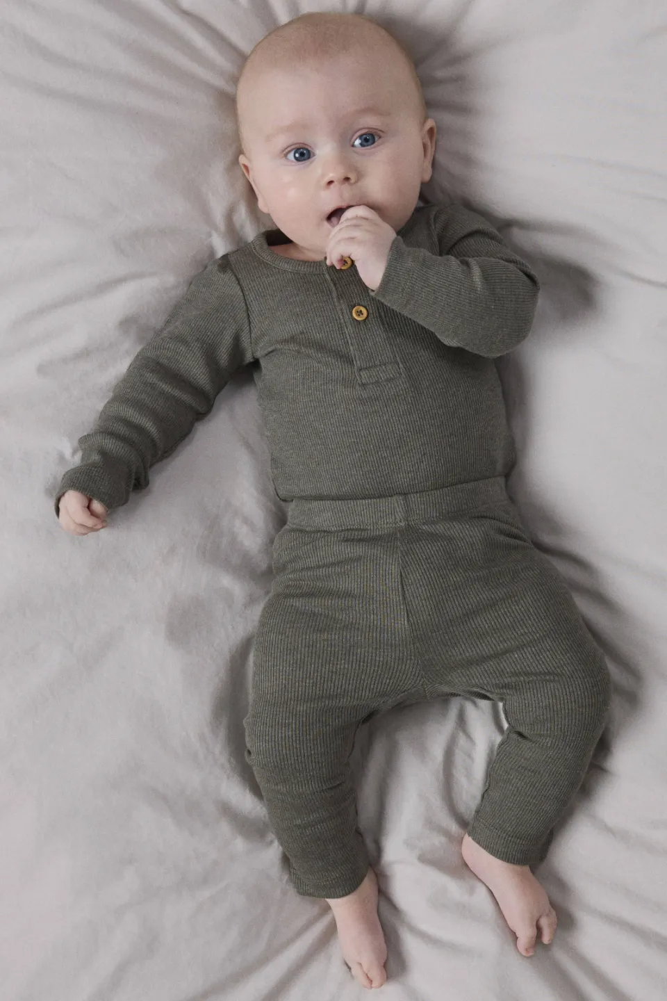 NAME IT BABY NBNKAB broek mosgroen