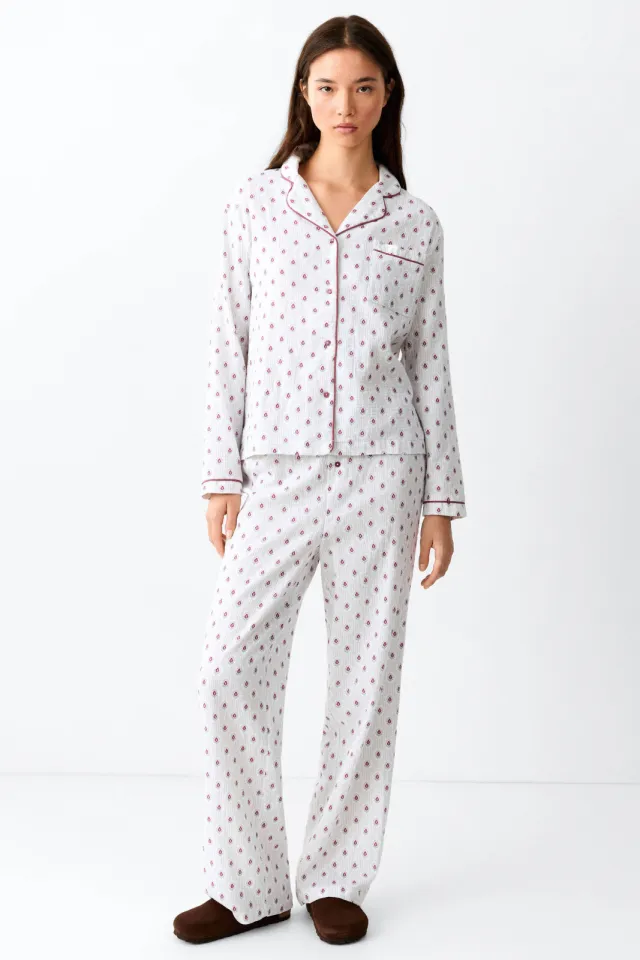 Mango pyjama met bloemenprint wit rood, foto 2