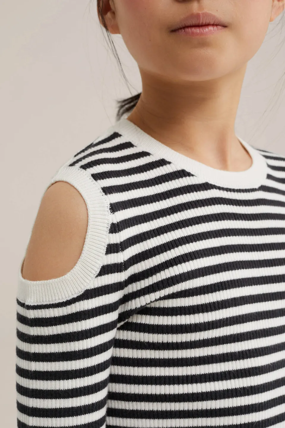 WE Fashion katoenen gestreepte gebreide trui met cut-out - ecru, foto 6
