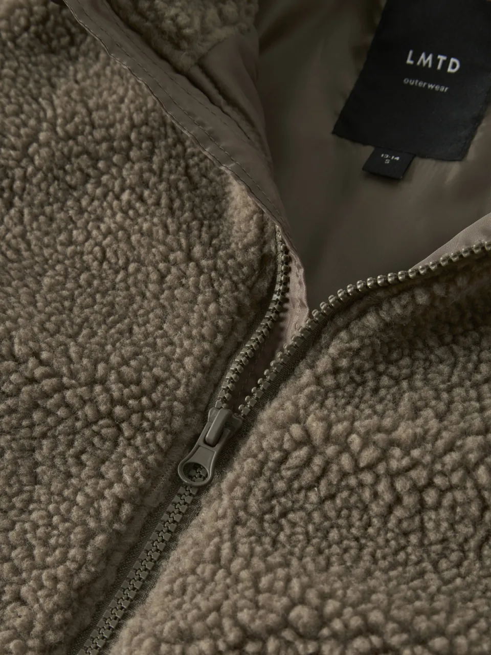 LMTD teddy jas taupe, foto 6