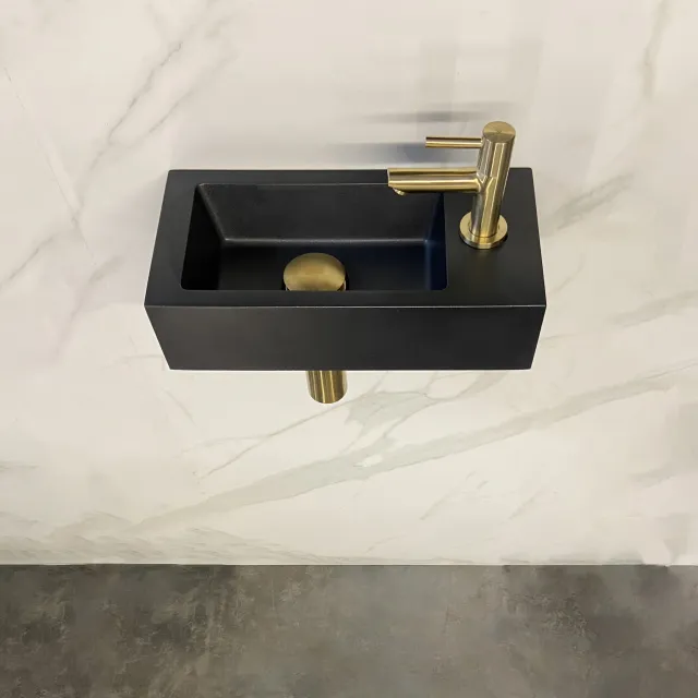 Wiesbaden Fonteinset Wiesbaden Mini Rhea 36x18x9 cm Rechts Quartz Geborsteld Messing Goud Quartz zwart