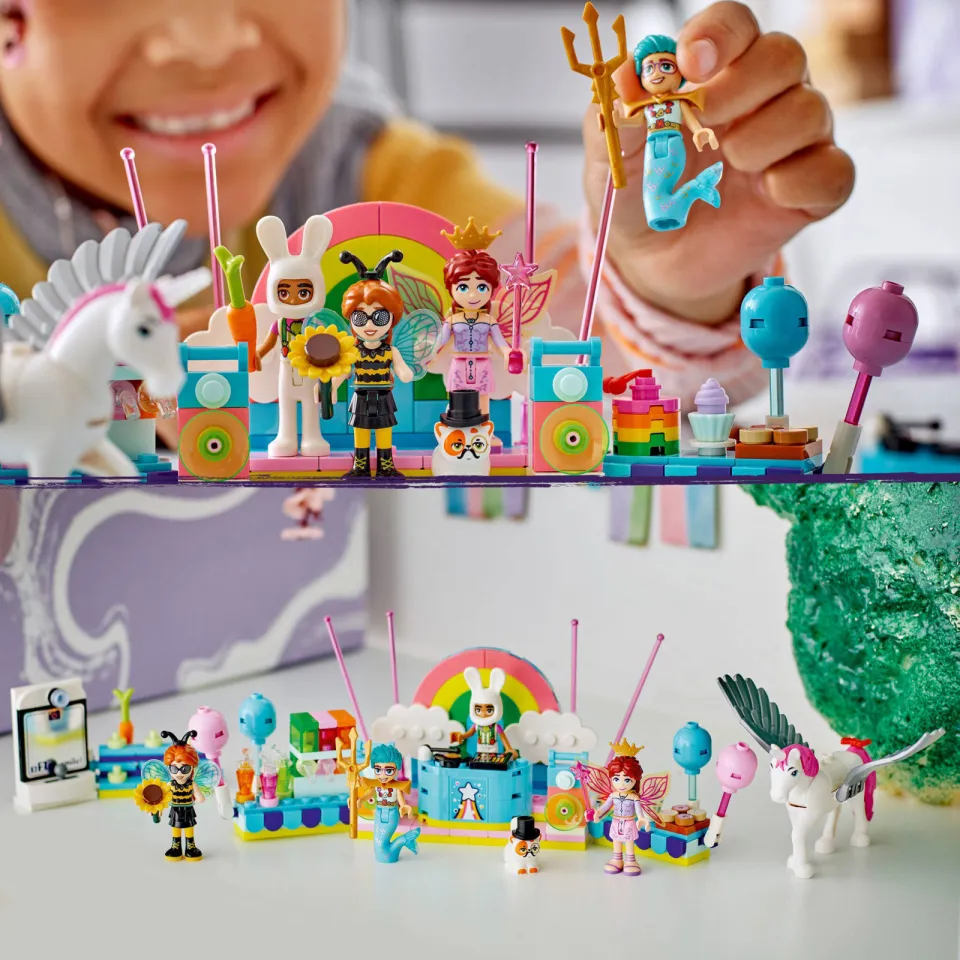 Lego Friends Verkleedfeestje met Eenhoorn en Fee 42661, foto 7