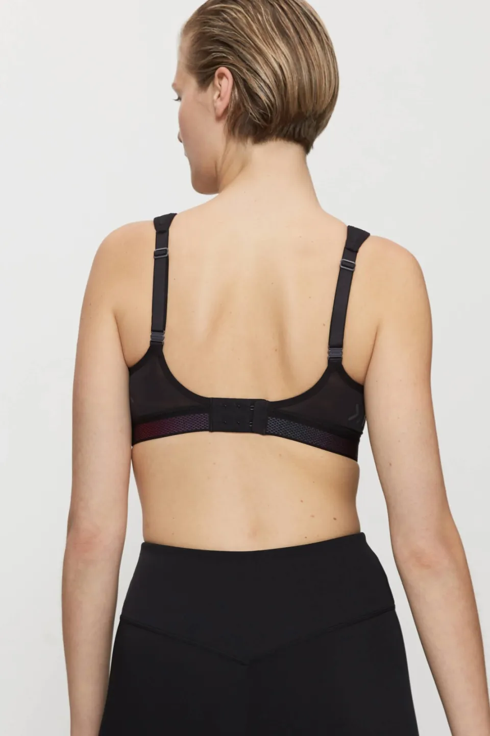 Triumph Triaction Cardio Cloud sportbeha zwart, foto 6