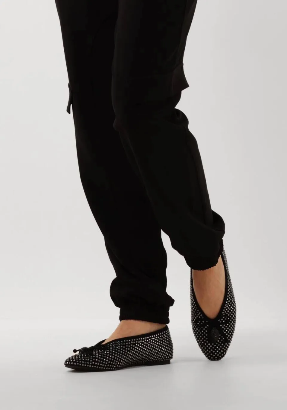 Kurt Geiger Ballerina's Sloane Eagle Ballerina Zwart, foto 6