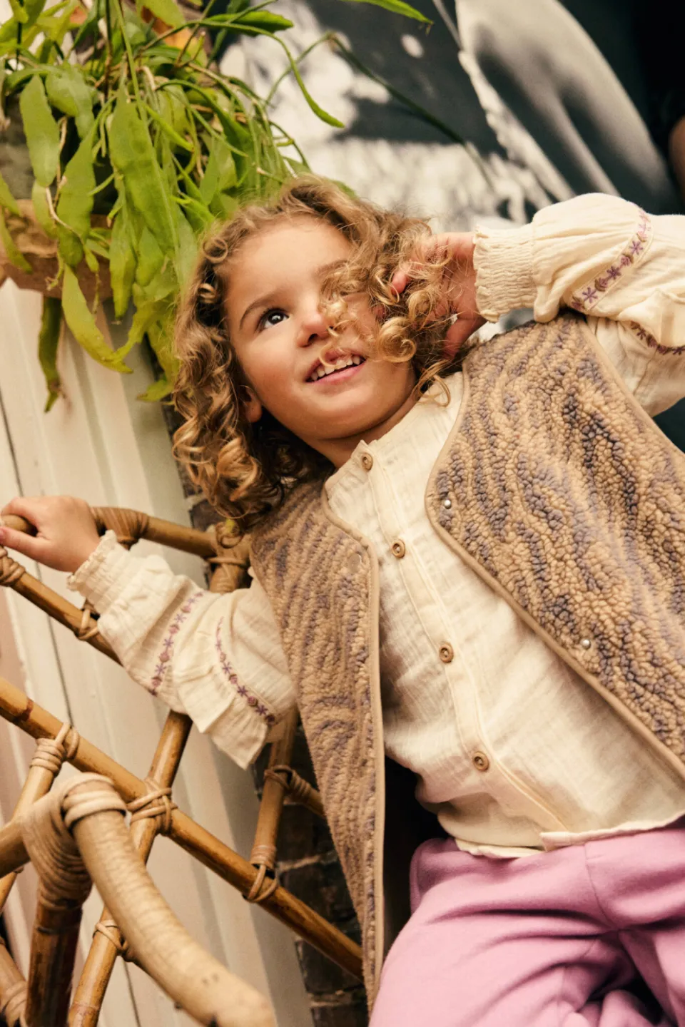 Daily7 teddy rechtvallend gilet met dierenprint - zand Zand/grijs