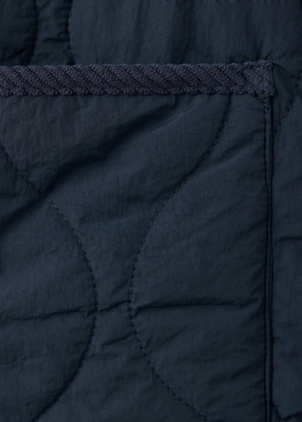 Mango gewatteerde tussenjas donkerblauw, foto 4