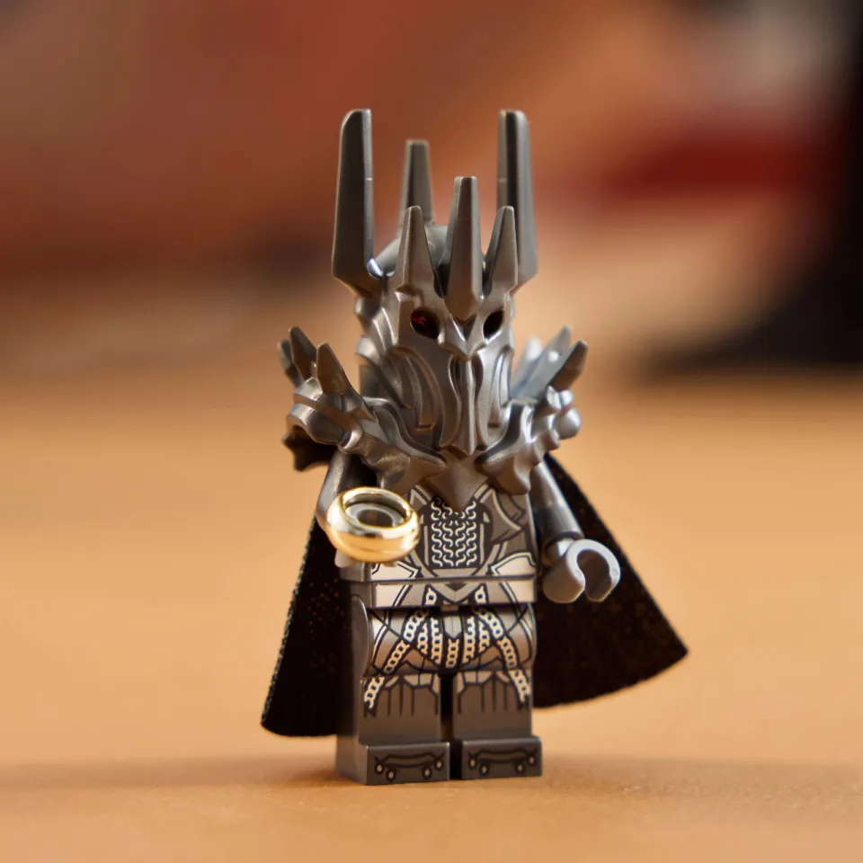 Lego Icons The Lord of the Rings: De Helm van Sauron Bouwpakket 11373, foto 5