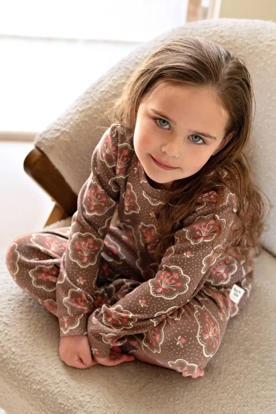 Feetje gebloemde pyjama bruin, foto 8