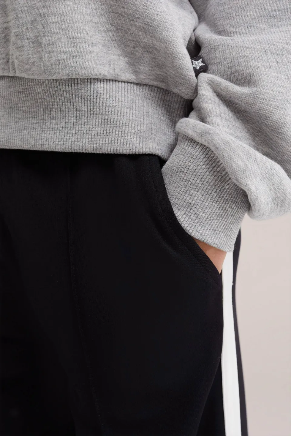 WE Fashion loose fit gestreepte joggingbroek zwart/wit, foto 5