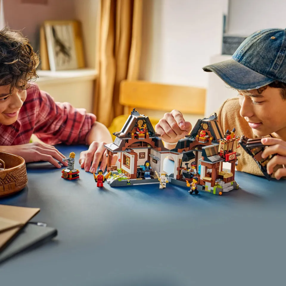 Lego Ninjago 15-jarig jubileum: Smederij De Vier Wapens 71858, foto 6
