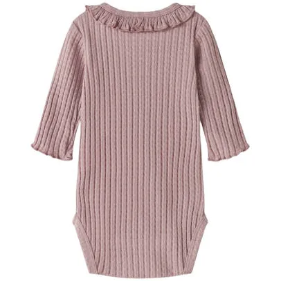 Lil' Atelier BABY katoenen romper met ruches - lichtroze Effen, foto 2