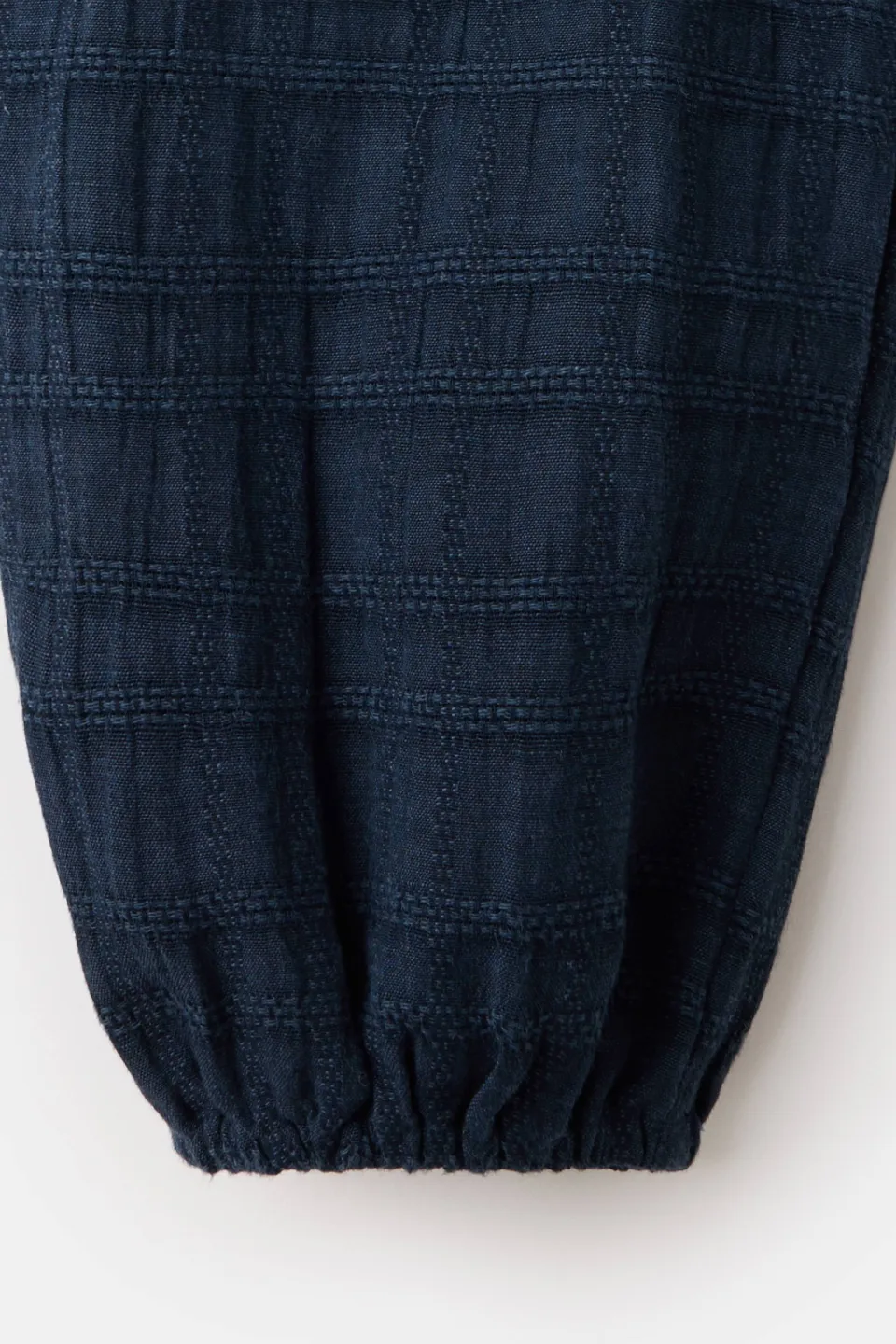 Mango Teen rechtvallende blouse met ruches donkerblauw, foto 5