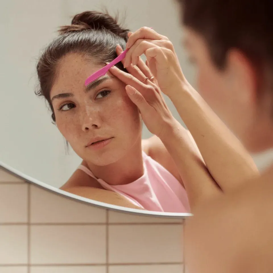 Wilkinson Intuition Eyebrow Shaper wenkbrauwscheerder, foto 3