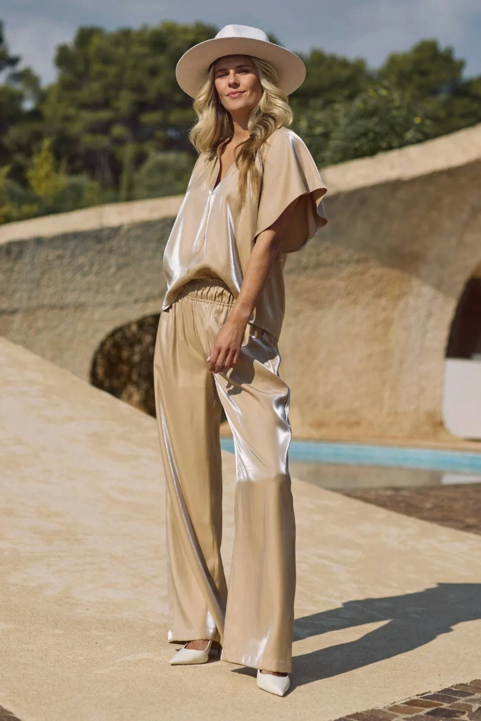 NUKUS wide leg regular waist broek zand, foto 4