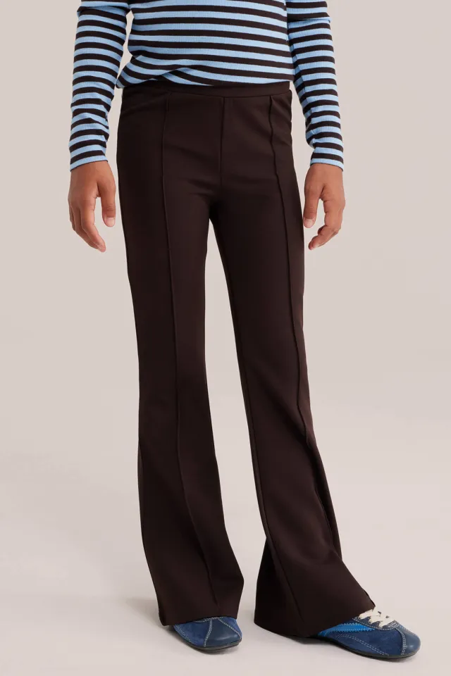 WE Fashion flared broek donkerbruin, foto 3