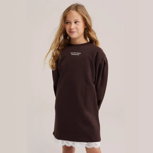 WE Fashion sweatjurk met tekst donkerbruin