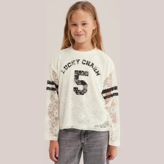 WE Fashion longsleeve met kant en tekst wit wit/zwart