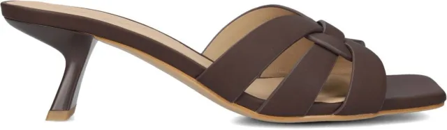 Stefano Lauran Hakken St2648 Bruin